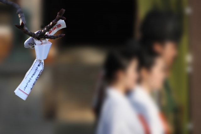 おみくじと日本の紙文化 - BLOG